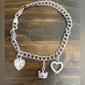 PGDA 925 Double Loo Chic Silver Charm Bracelet with Hearts and Crown all 3 925.